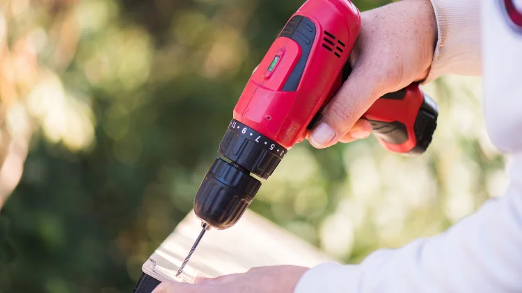 Drilling with an electric drill